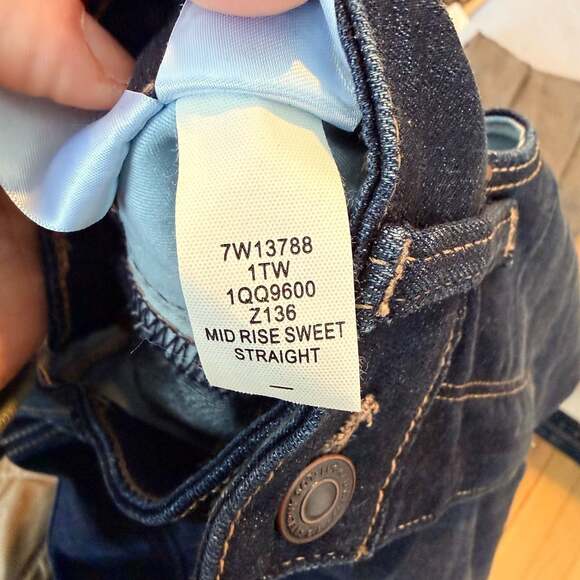 Lucky Brand Sweet Straight Mid Rise Ankle Jeans, Dark Wash, Size 2/26 - Picture 7 of 8